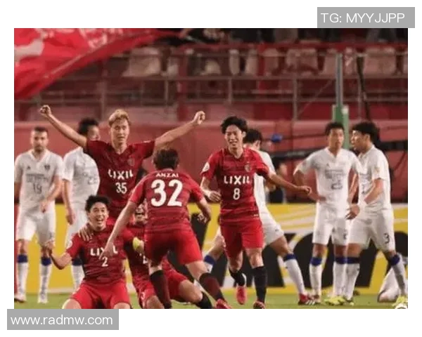 川绮前锋迎战鹿岛鹿角决战绿茵场展现足球魅力与激情